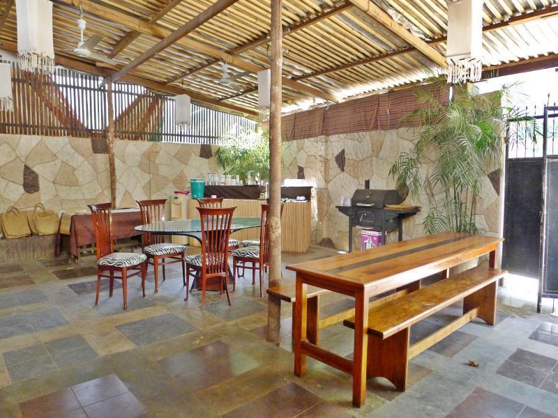 Residencia Katrina Bed And Breakfast Ель-Нідо Екстер'єр фото