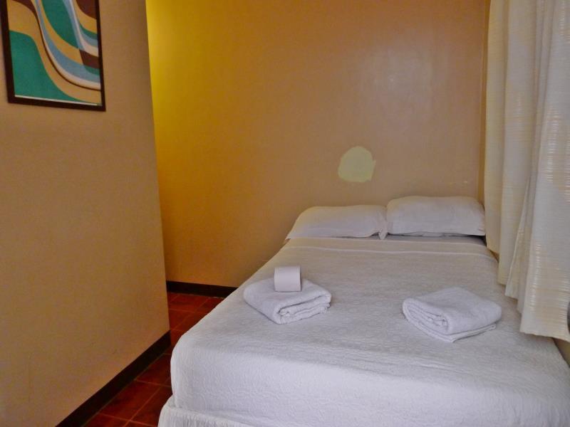 Residencia Katrina Bed And Breakfast Ель-Нідо Екстер'єр фото