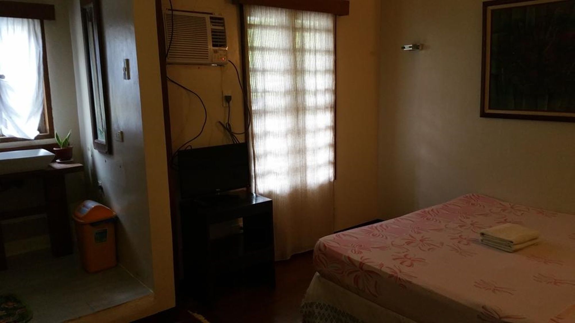 Residencia Katrina Bed And Breakfast Ель-Нідо Екстер'єр фото
