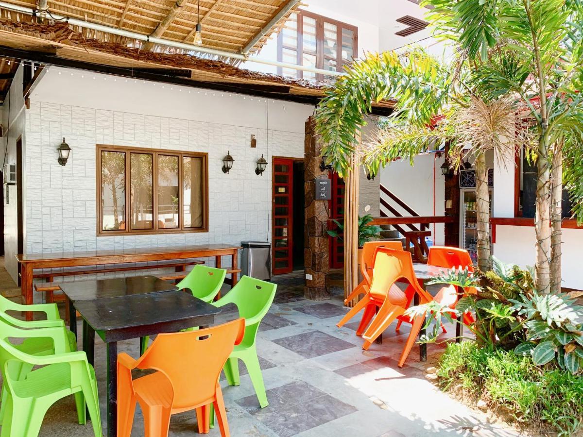 Residencia Katrina Bed And Breakfast Ель-Нідо Екстер'єр фото